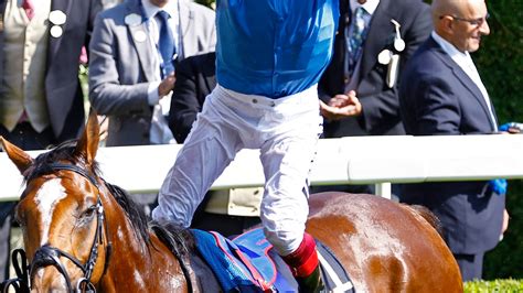 Frankie Dettori wins Gold Cup at his last Royal Ascot on Courage .
